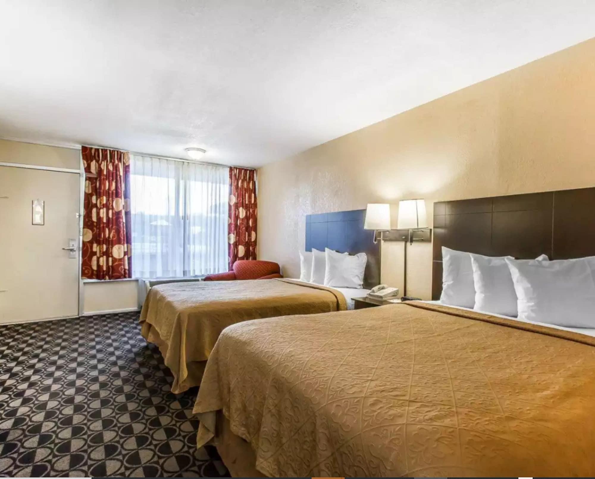 Quality Inn Ada Near University Exteriör bild
